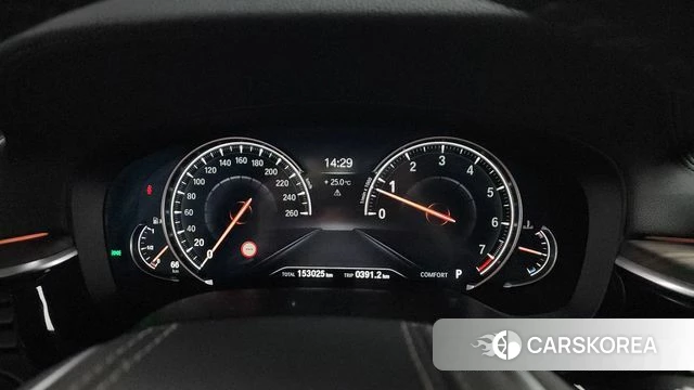 BMW 5 Series (G30) id 4465722 из Кореи 18