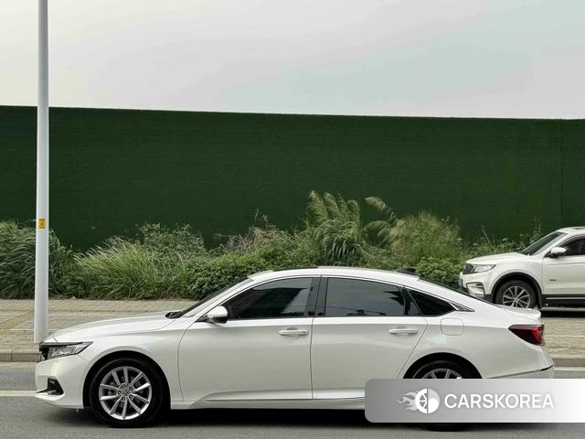 Honda Accord id 4333247 из Китая 10