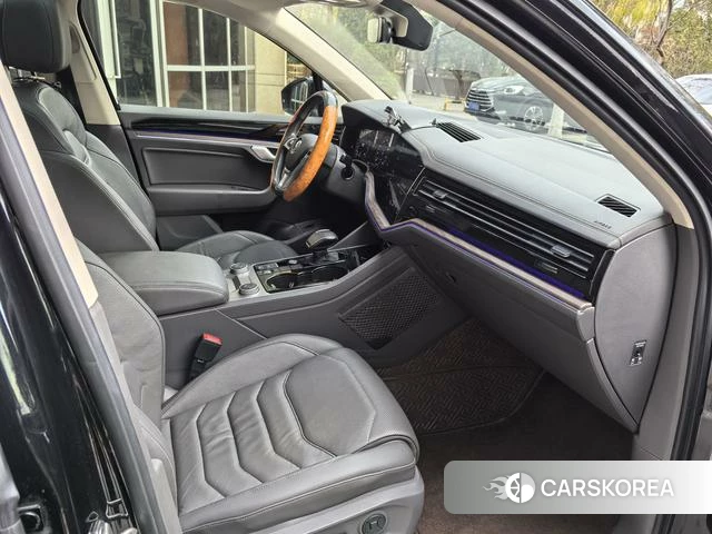 Volkswagen Touareg id 4242450 из Китая 9