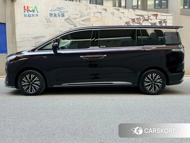 Red flag HQ9 PHEV id 4213316 из Китая 9