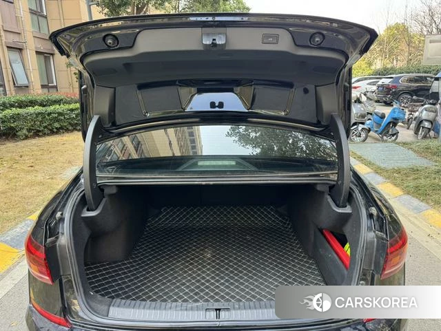 Volkswagen Passat id 4241717 из Китая 14