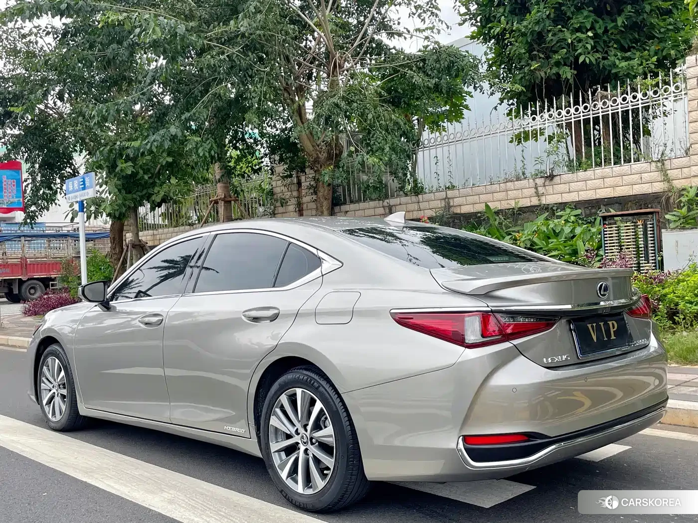 Lexus ES id 4559861 из Китая 16