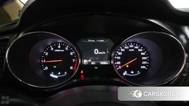 Kia All New Carnival id 4558014 из Кореи 18