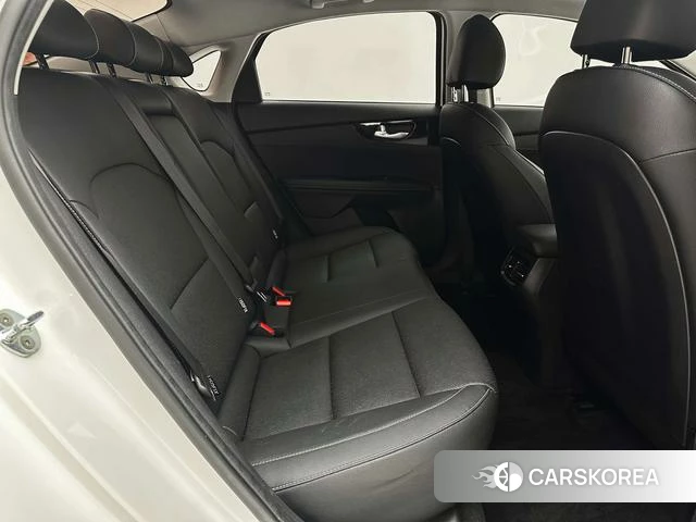 Kia K3 id 4277152 из Китая 22