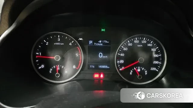 Kia Stonic id 3728844 из Кореи 18