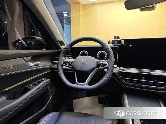 Volkswagen Passat id 4264151 из Китая 38