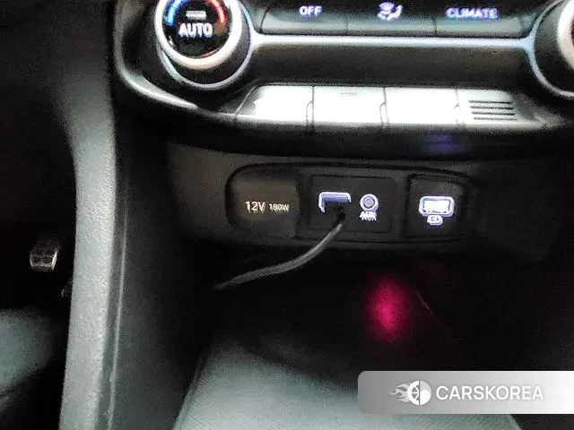 Hyundai Veloster (JS) id 3760799 из Кореи 18