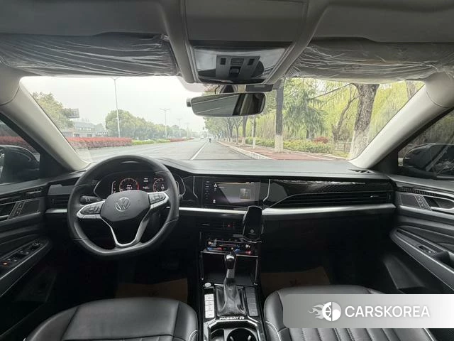 Volkswagen Passat id 4264631 из Китая 8