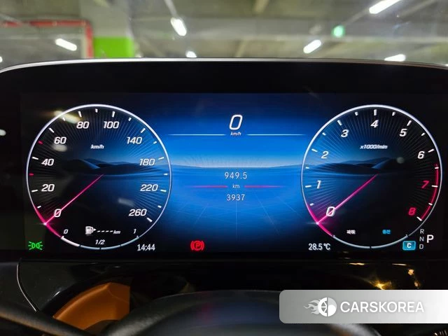 Mercedes-Benz E-Class W214 id 4617352 из Кореи 18