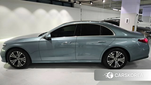 Mercedes-Benz E-Class W214 id 4185693 из Кореи 18