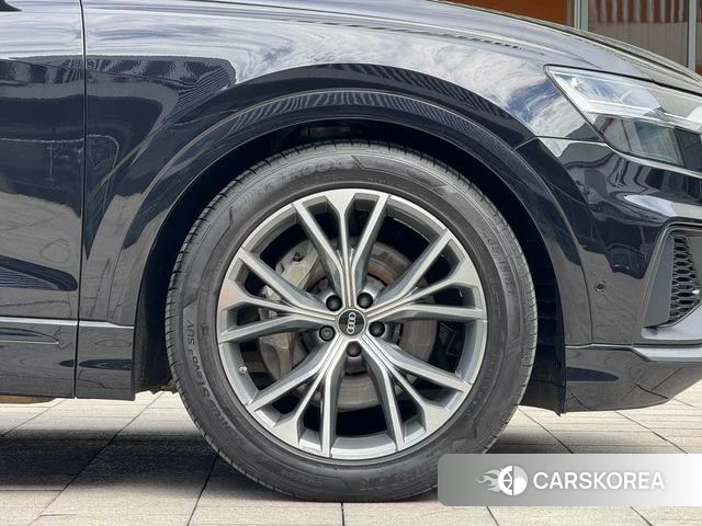 Audi Q8 id 4374611 из Китая 18