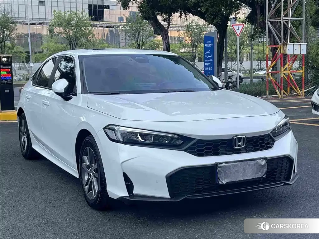 Honda Civic id 4680771 из Китая 21