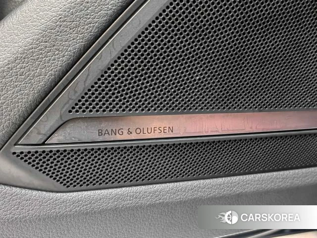 Audi A7L id 4265996 из Китая 17