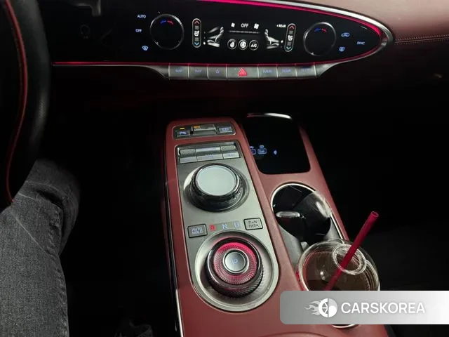 Genesis GV70 id 3476582 из Кореи 13