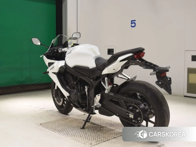 Проданный Honda CBR650R id 4347913 из Японии, фото 8