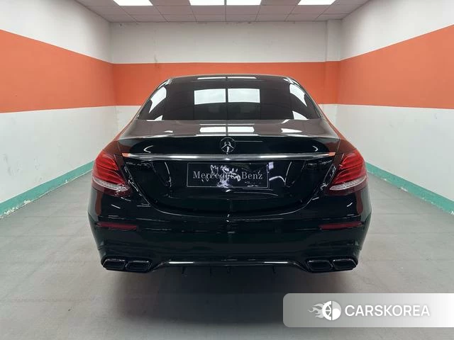 Mercedes-Benz E-class id 4240712 из Китая 8