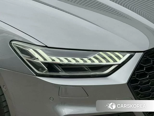Audi A7L id 4265935 из Китая 8