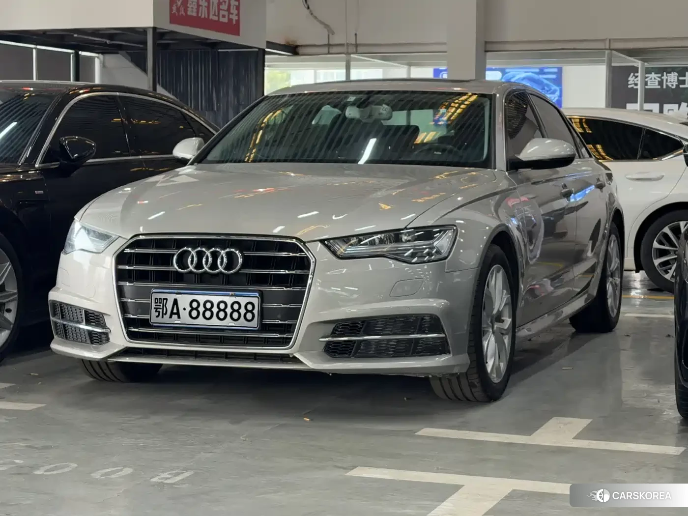 Audi A6L id 4565447 из Китая 16