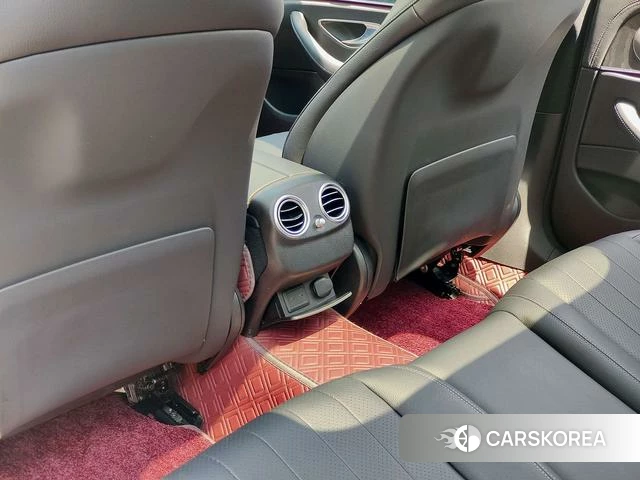 Mercedes-Benz E-class (imported) id 4258032 из Китая 8