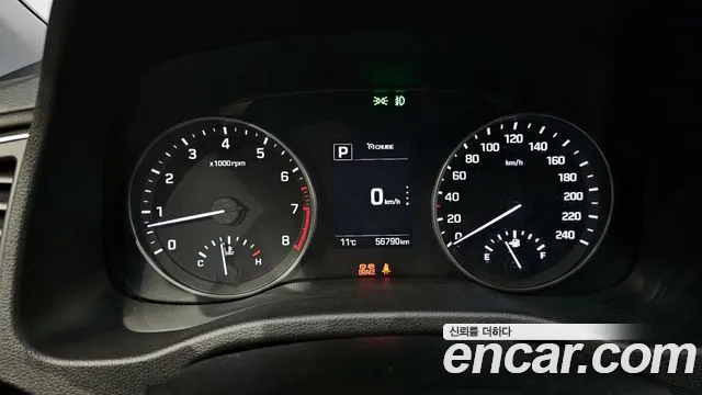 Hyundai Avante AD id 2273085 из Кореи 18