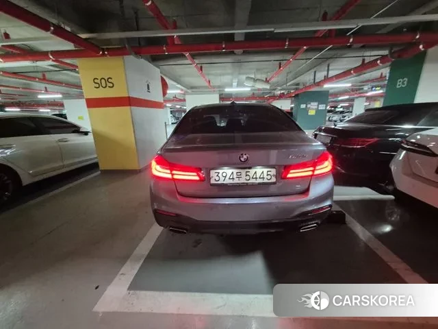 BMW 5 Series (G30) id 3733696 из Кореи 16