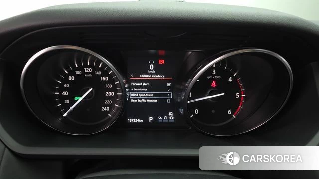 Land Rover Discovery 5 id 4610018 из Кореи 31