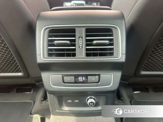Audi Q5L id 4291562 из Китая 20