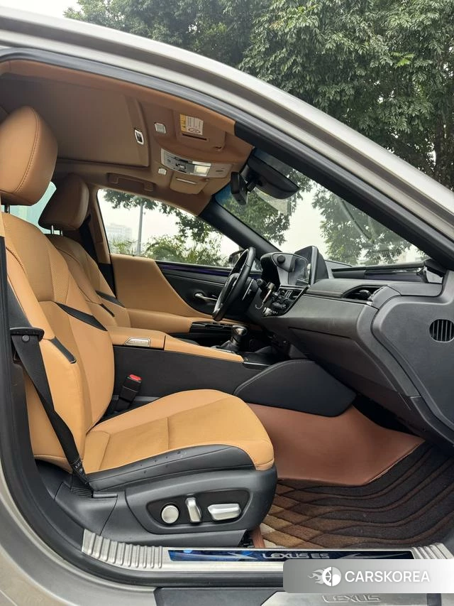Lexus ES id 4261266 из Китая 10