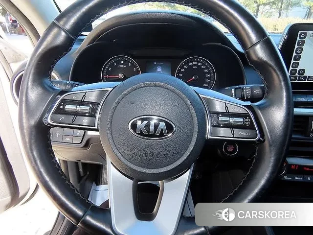 Kia Come New K3 id 3757521 из Кореи 17