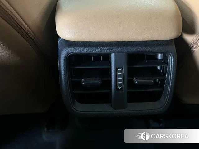 Lexus UX id 4353268 из Китая 21
