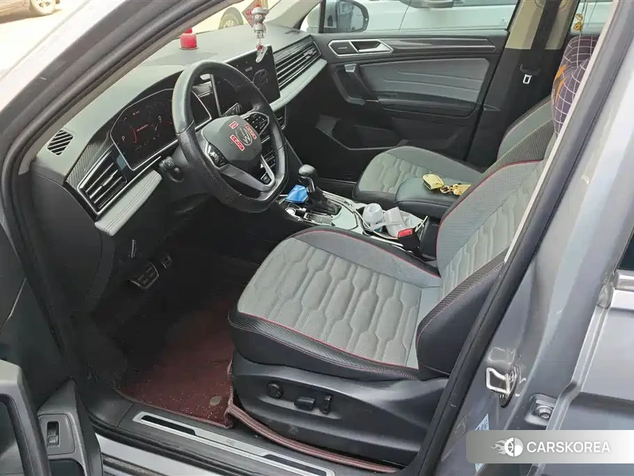 Volkswagen Tiguan L id 4545751 из Китая 13