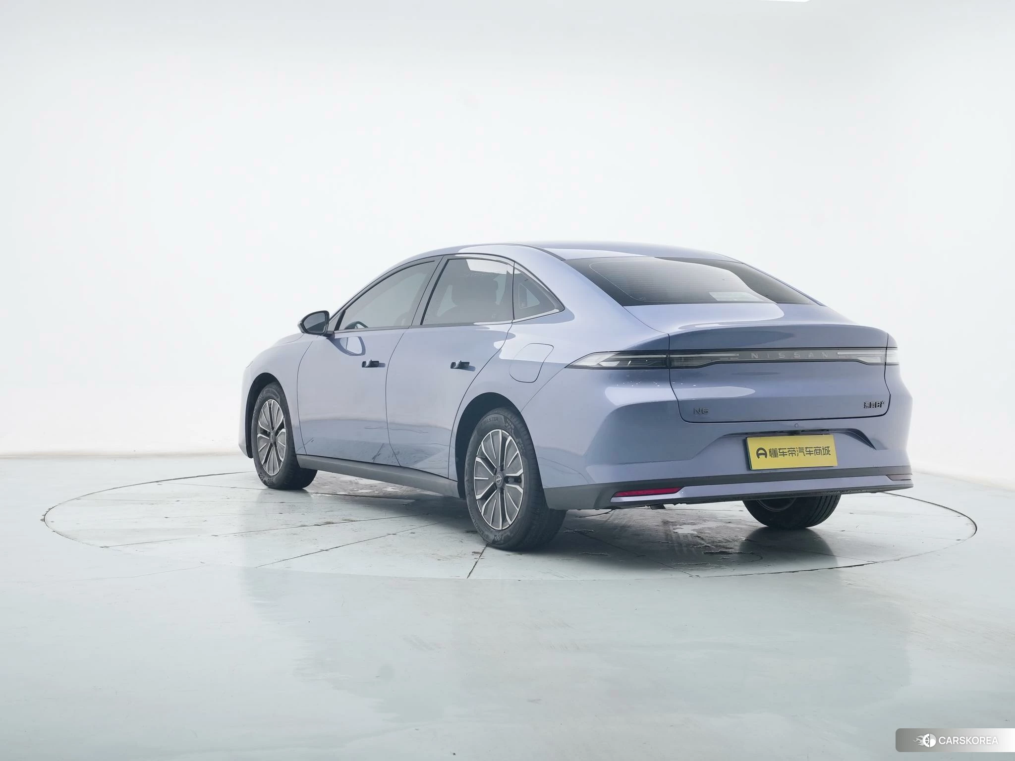 Nissan N6 id 4479803 из Китая 7