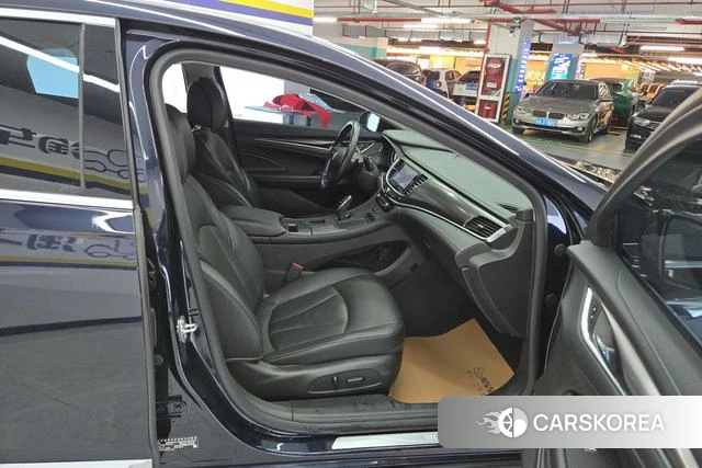 Buick Lacrosse id 4209227 из Китая 15