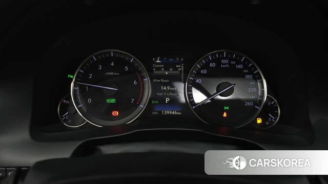 Lexus New ES300h id 3911968 из Кореи 18