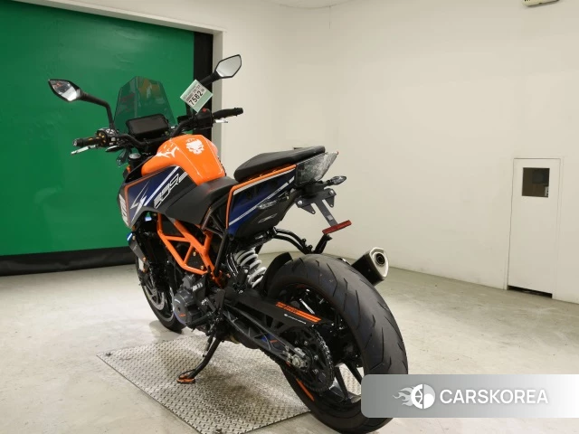 KTM 390 DUKE id 4358678 из Японии 8