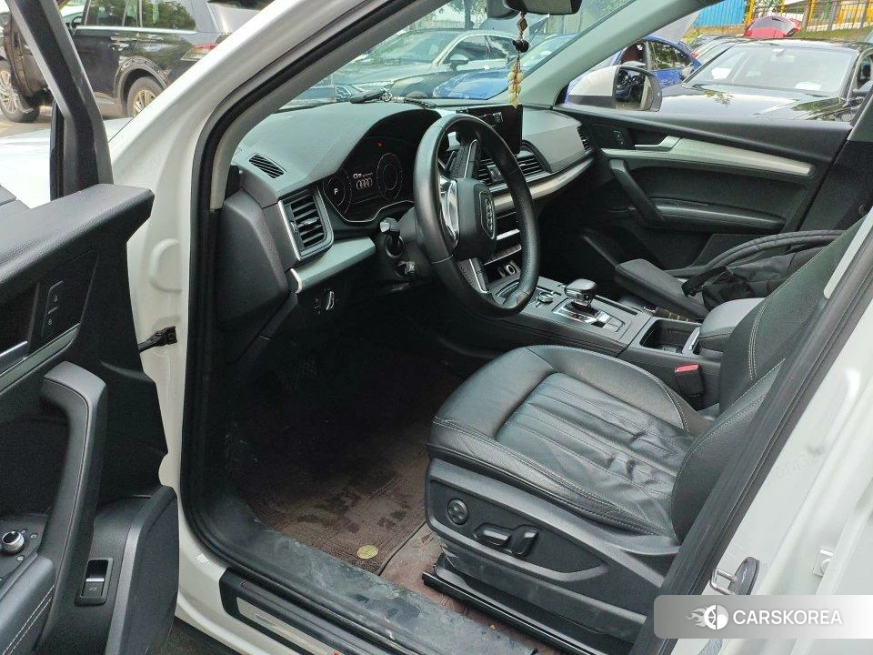 Audi Q5L id 4455470 из Китая 8