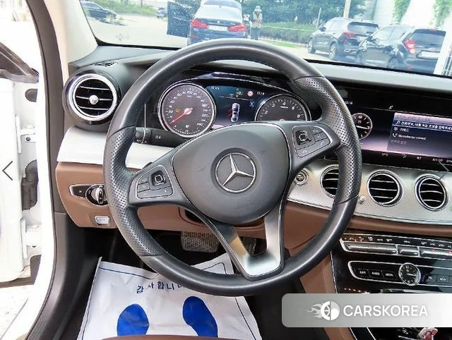 Mercedes-Benz E-Class W213 id 4654799 из Кореи 18