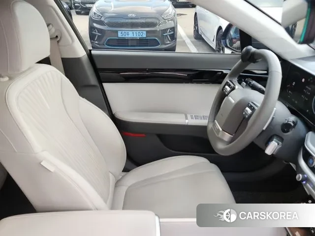Hyundai Grandeur Hybrid (GN7) id 3042673 из Кореи 18