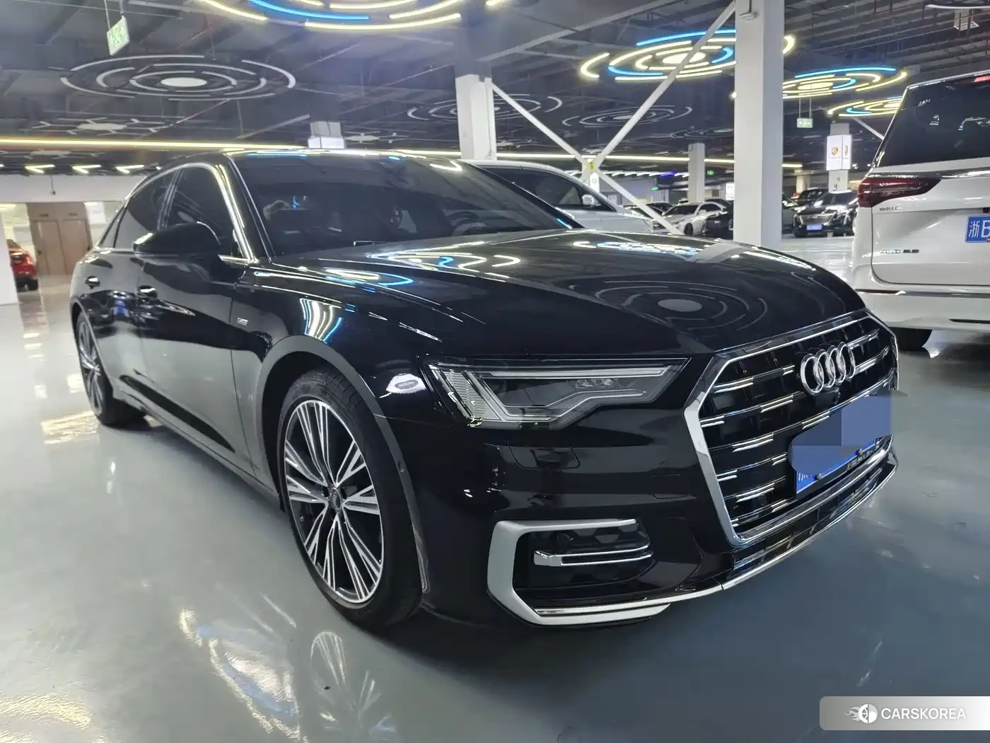 Audi A6L id 4669389 из Китая 15
