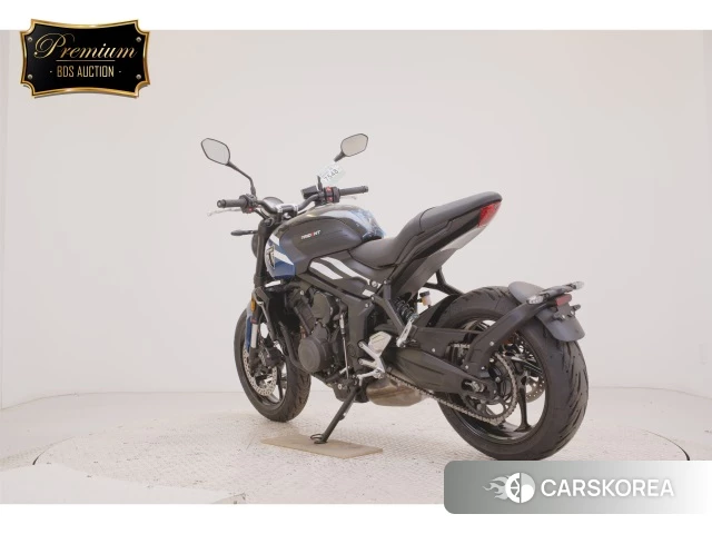 Triumph TRIDENT 660 id 4306708 из Японии 8