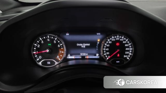 Jeep Renegade id 4187104 из Кореи 28