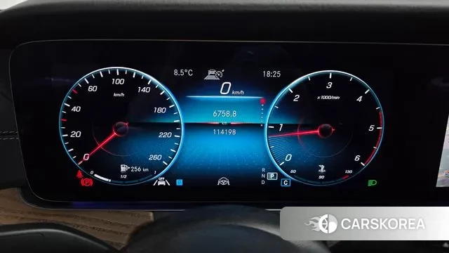 Mercedes-Benz E-Class W213 id 3697450 из Кореи 18