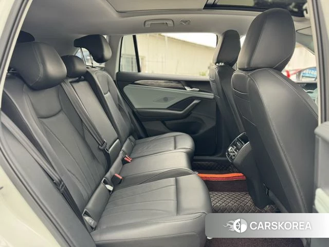 Volkswagen Tiguan L id 4215571 из Китая 22