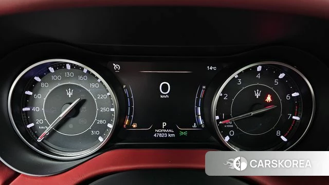 Maserati Ghibli id 3819196 из Кореи 18