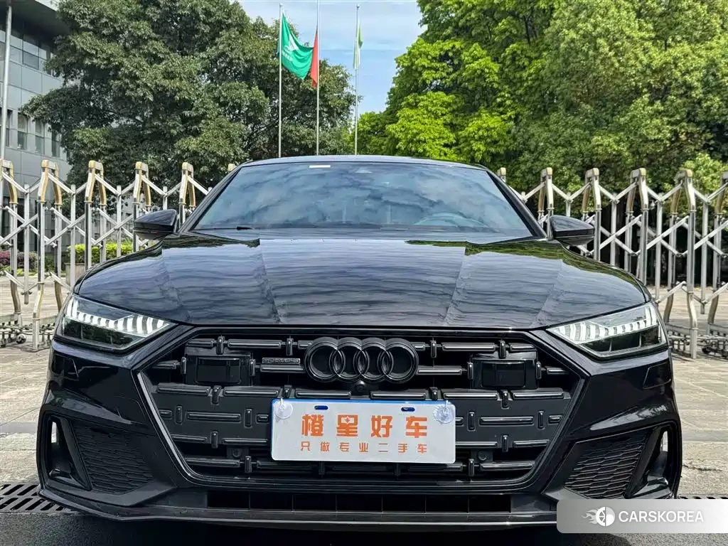 Audi A7L id 4577417 из Китая 16