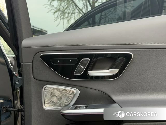 Mercedes-Benz Class C id 4393507 из Китая 24