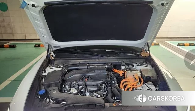 Hyundai Grandeur Hybrid (GN7) id 2998159 из Кореи 10