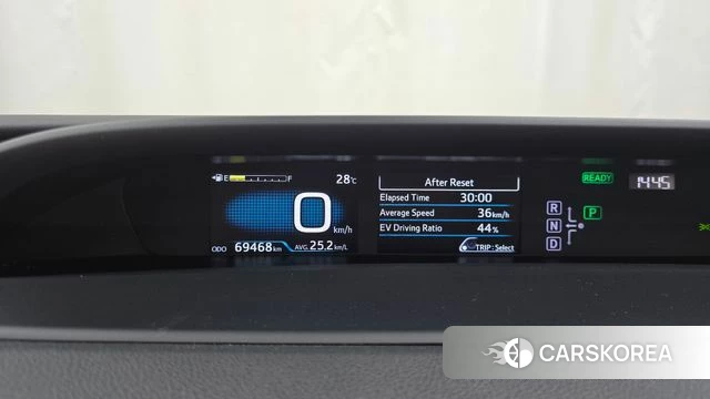 Toyota Prius 4th Generation id 4543573 из Кореи 28