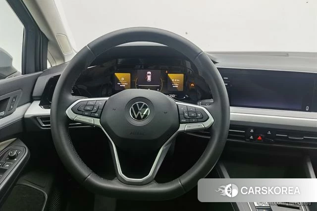 Volkswagen Golf id 4258828 из Китая 22