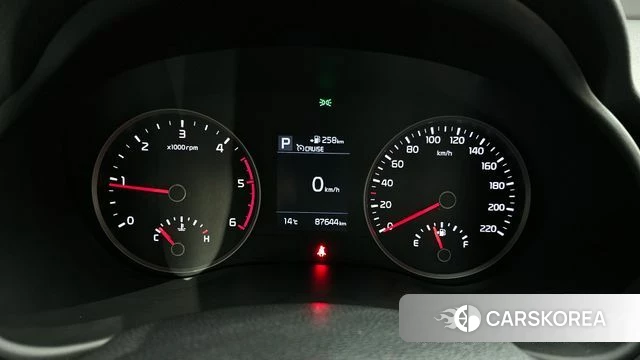 Kia Stonic id 3829113 из Кореи 18